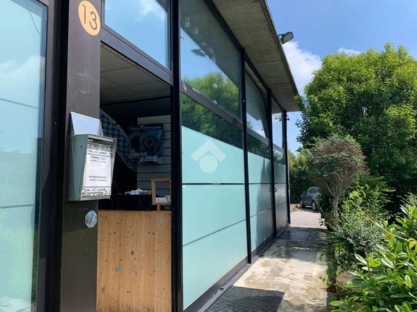 locale commerciale in vendita a San Giovanni Lupatoto