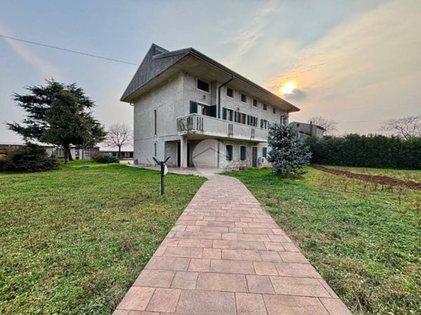 appartamento in vendita a San Giovanni Lupatoto in zona Pozzo