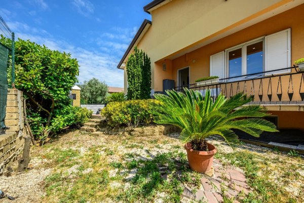 casa indipendente in vendita a San Giovanni Lupatoto