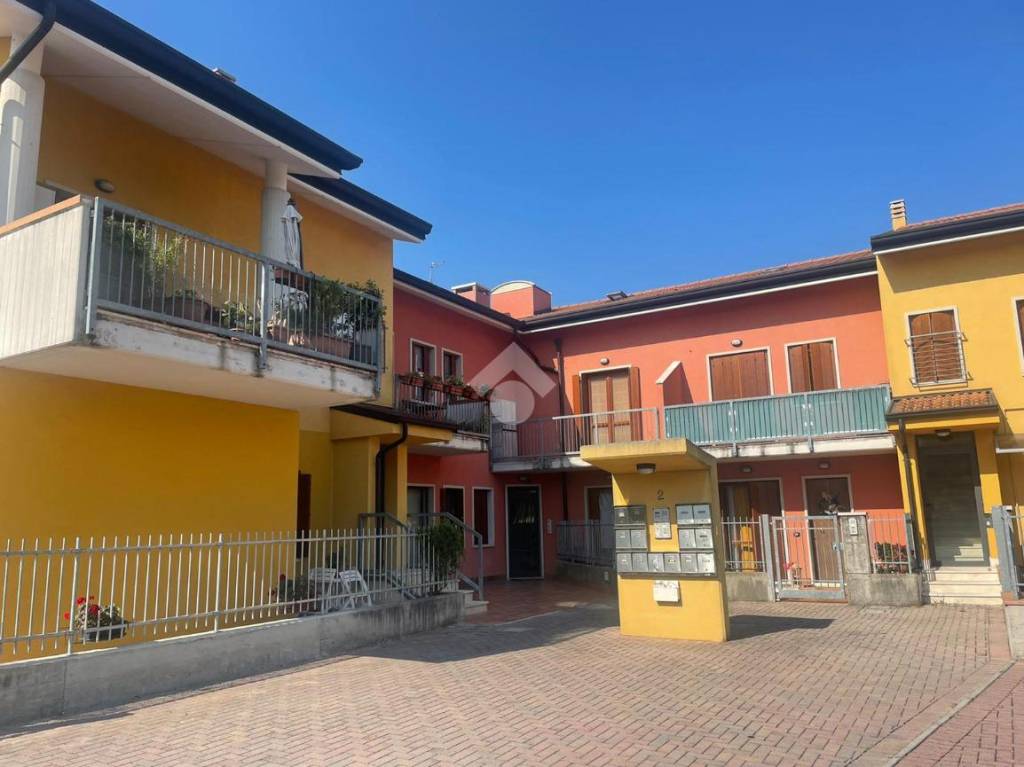 appartamento in vendita a San Giovanni Lupatoto in zona Raldon