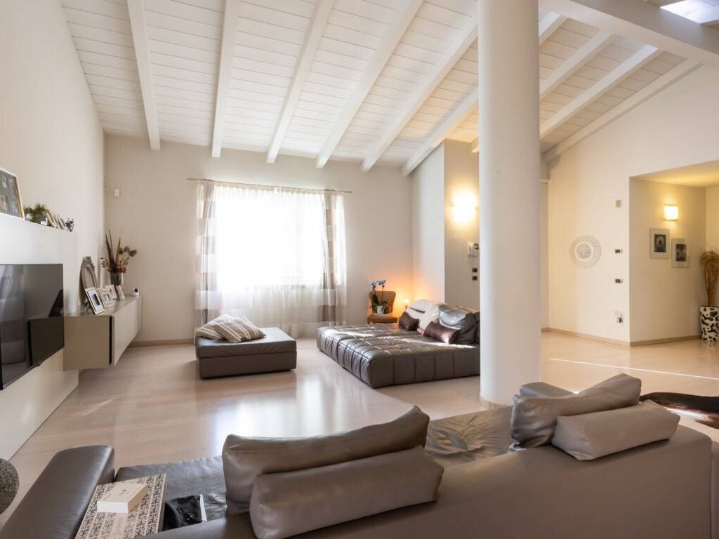 casa indipendente in vendita a San Giovanni Lupatoto
