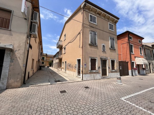 appartamento in vendita a San Giovanni Lupatoto in zona Raldon