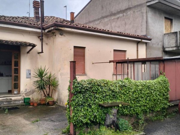 casa indipendente in vendita a San Giovanni Lupatoto