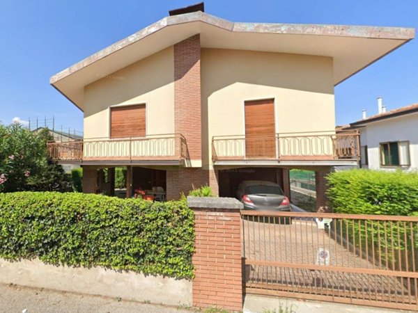 casa indipendente in vendita a San Giovanni Lupatoto