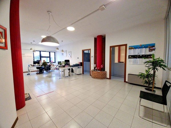 ufficio in vendita a San Giovanni Lupatoto