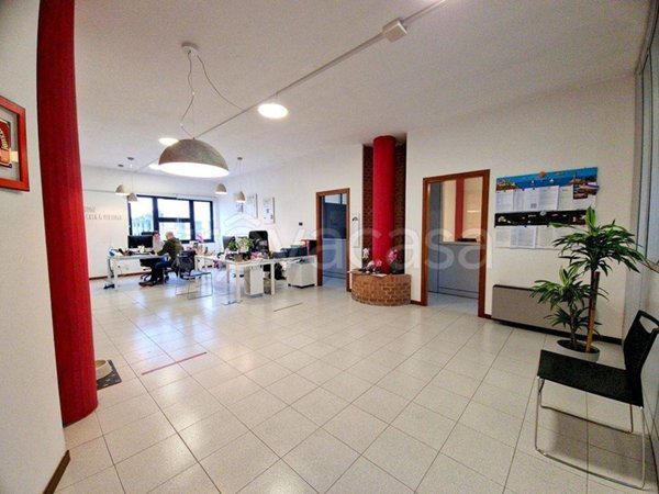 ufficio in vendita a San Giovanni Lupatoto