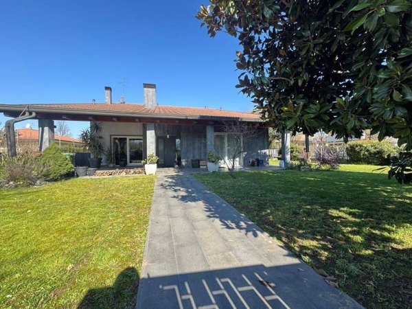 casa indipendente in vendita a San Giovanni Lupatoto
