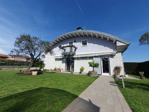 casa indipendente in vendita a San Giovanni Lupatoto