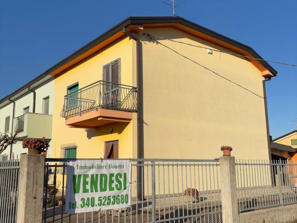 casa indipendente in vendita a San Giovanni Lupatoto in zona Raldon