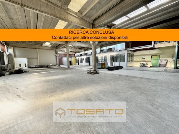 locale commerciale in vendita a San Giovanni Lupatoto in zona Pozzo