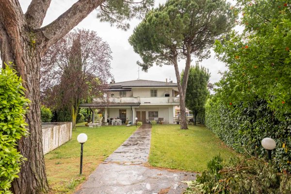 casa indipendente in vendita a San Giovanni Lupatoto