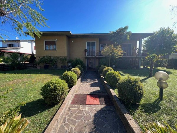 casa indipendente in vendita a San Giovanni Lupatoto