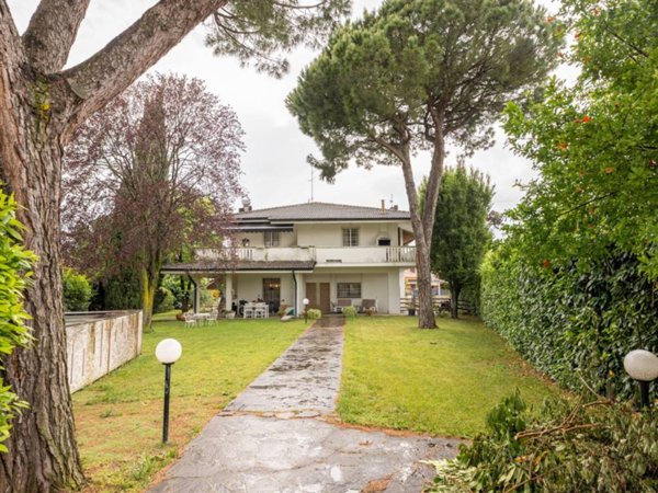 casa indipendente in vendita a San Giovanni Lupatoto