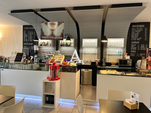 negozio in vendita a San Giovanni Lupatoto