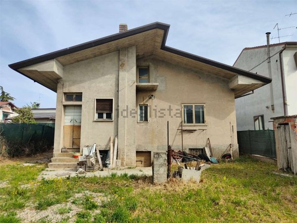 casa indipendente in vendita a San Giovanni Lupatoto in zona Raldon