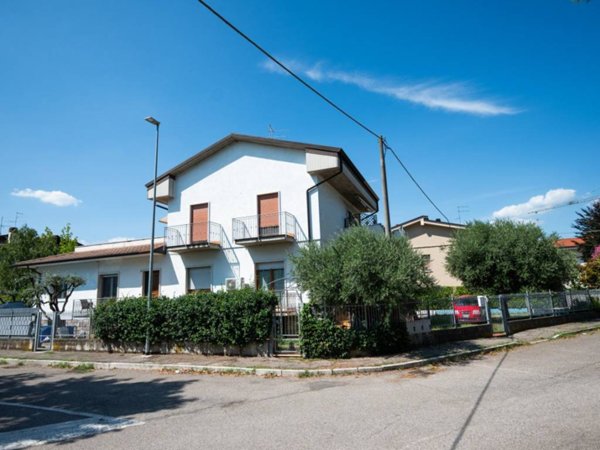appartamento in vendita a San Giovanni Lupatoto in zona Pozzo