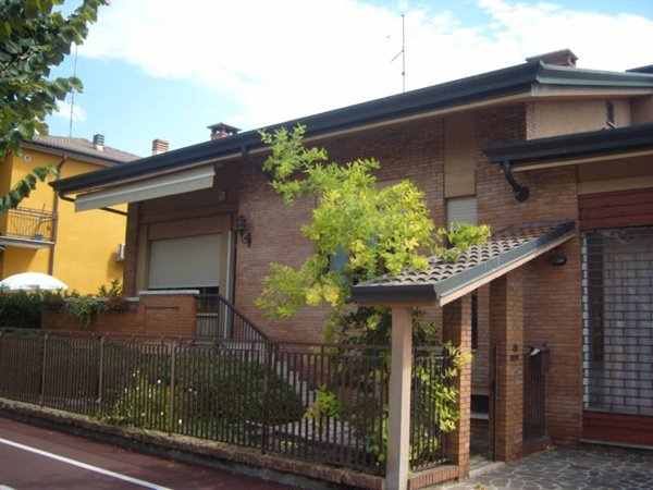 casa indipendente in vendita a San Giovanni Lupatoto in zona Raldon