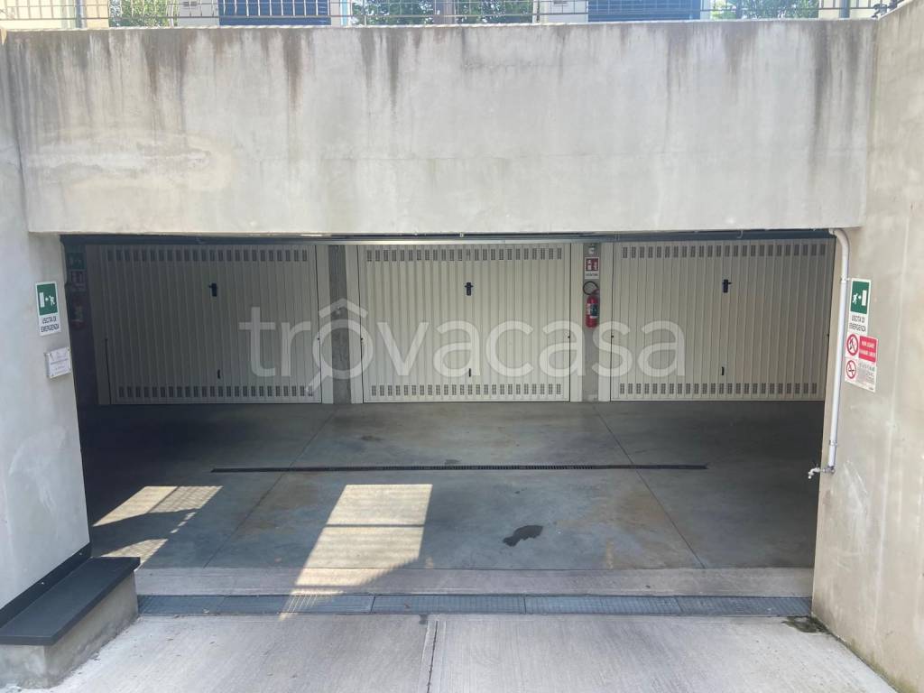 locale di sgombero in vendita a San Giovanni Lupatoto
