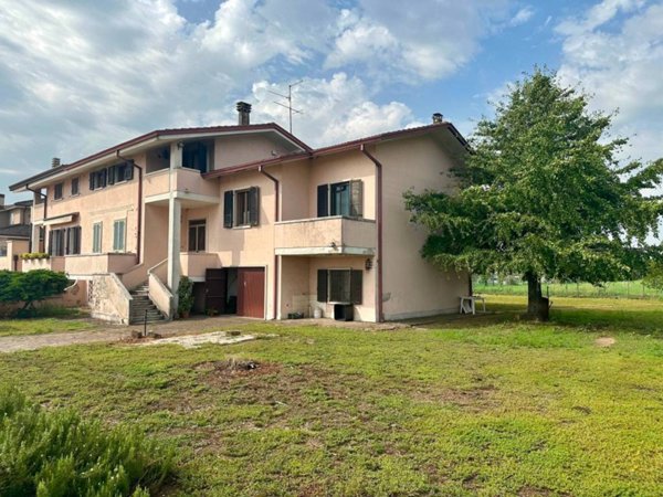 casa indipendente in vendita a San Giovanni Lupatoto in zona Raldon