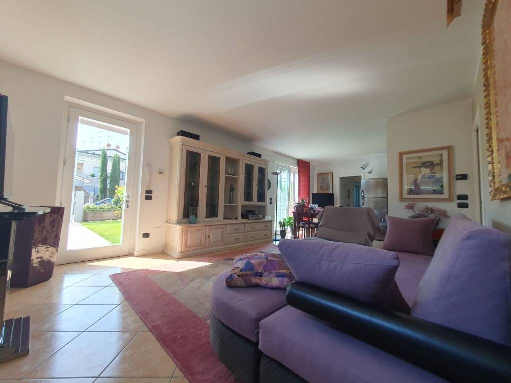 casa indipendente in vendita a San Giovanni Lupatoto in zona Raldon