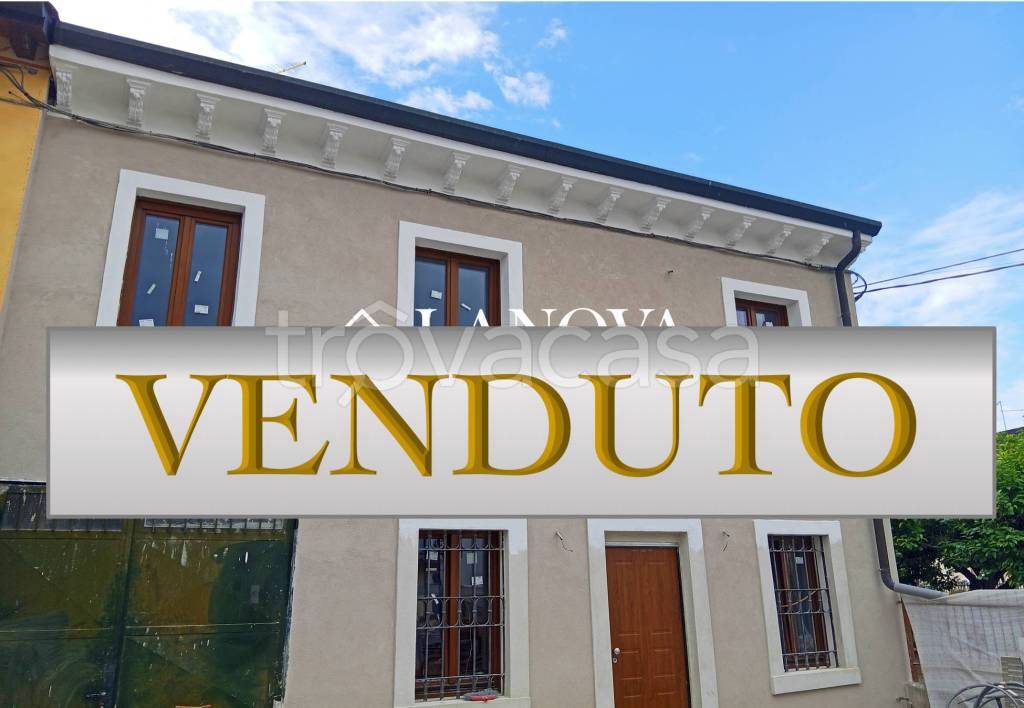 casa indipendente in vendita a San Giovanni Lupatoto