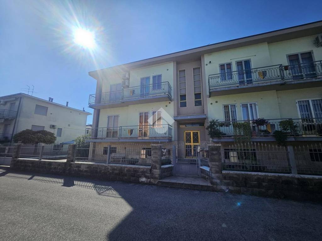 appartamento in vendita a San Giovanni Lupatoto in zona Pozzo