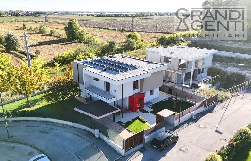 casa indipendente in vendita a San Giovanni Lupatoto in zona Pozzo