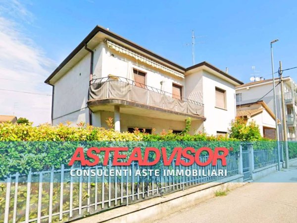 casa indipendente in vendita a San Giovanni Lupatoto