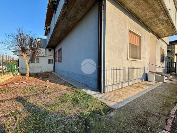casa indipendente in vendita a San Giovanni Lupatoto in zona Raldon