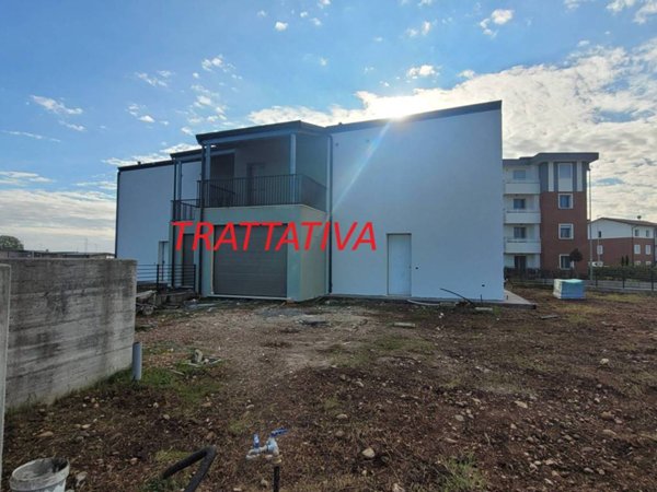 casa indipendente in vendita a San Giovanni Lupatoto