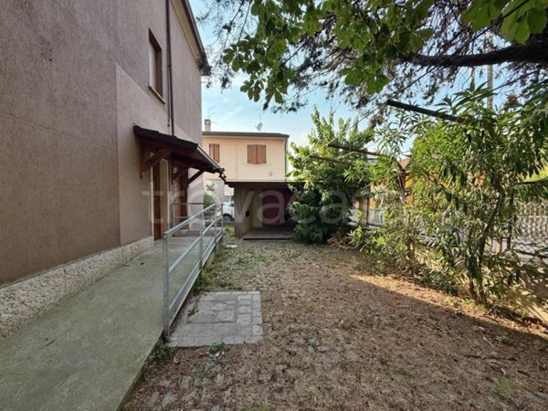 casa indipendente in vendita a San Giovanni Lupatoto