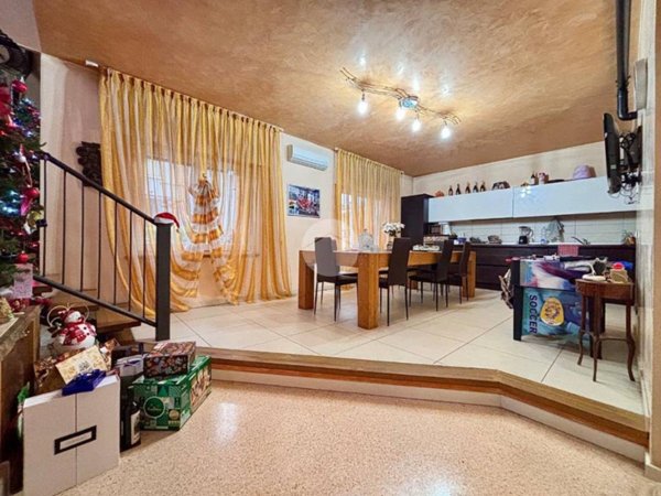 casa indipendente in vendita a San Giovanni Lupatoto