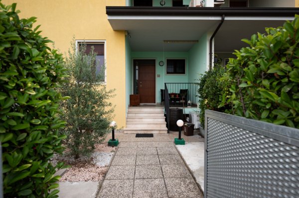 casa indipendente in vendita a San Giovanni Lupatoto