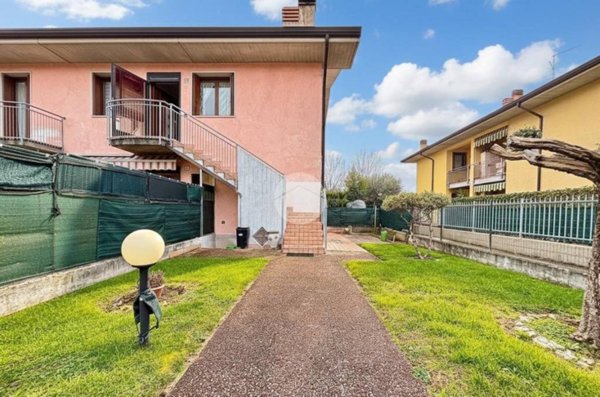 casa indipendente in vendita a San Giovanni Lupatoto