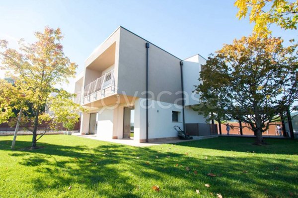 casa indipendente in vendita a San Giovanni Lupatoto in zona Pozzo