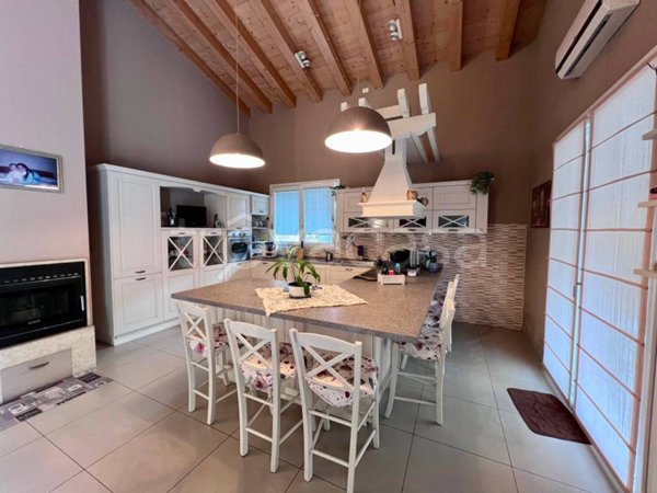 casa indipendente in vendita a San Giovanni Lupatoto