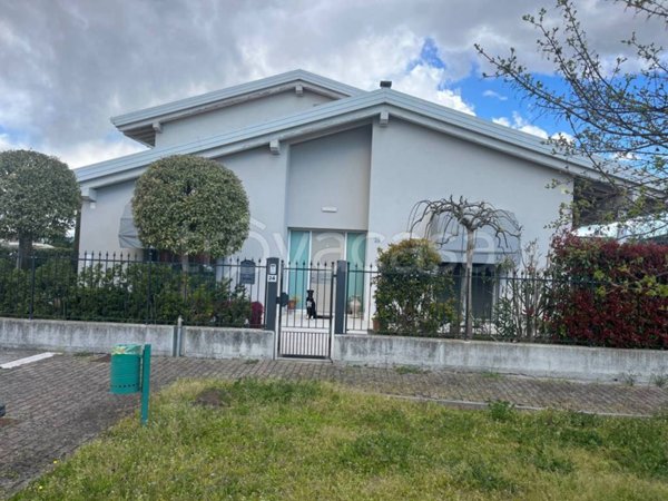 casa indipendente in vendita a San Giovanni Lupatoto