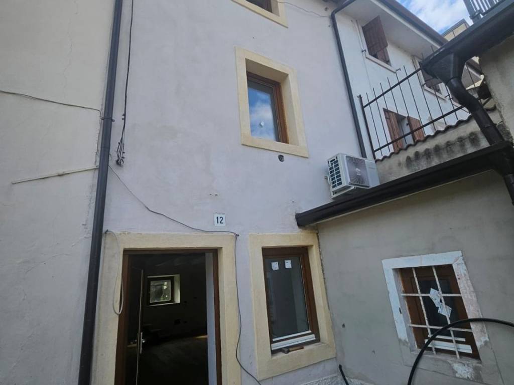 casa indipendente in vendita a San Giovanni Lupatoto