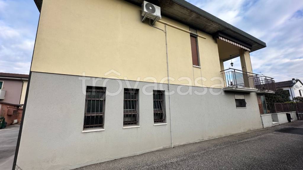 casa indipendente in vendita a San Giovanni Lupatoto in zona Raldon