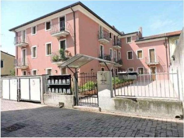 appartamento in vendita a San Giovanni Lupatoto in zona Raldon