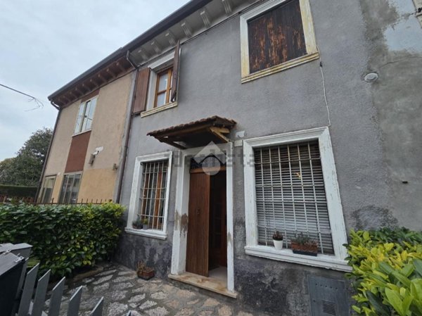 casa indipendente in vendita a San Giovanni Lupatoto