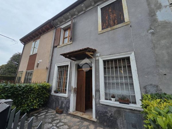 casa indipendente in vendita a San Giovanni Lupatoto