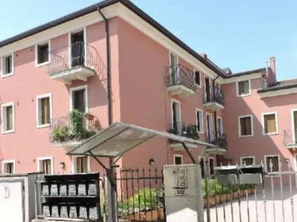 appartamento in vendita a San Giovanni Lupatoto in zona Raldon