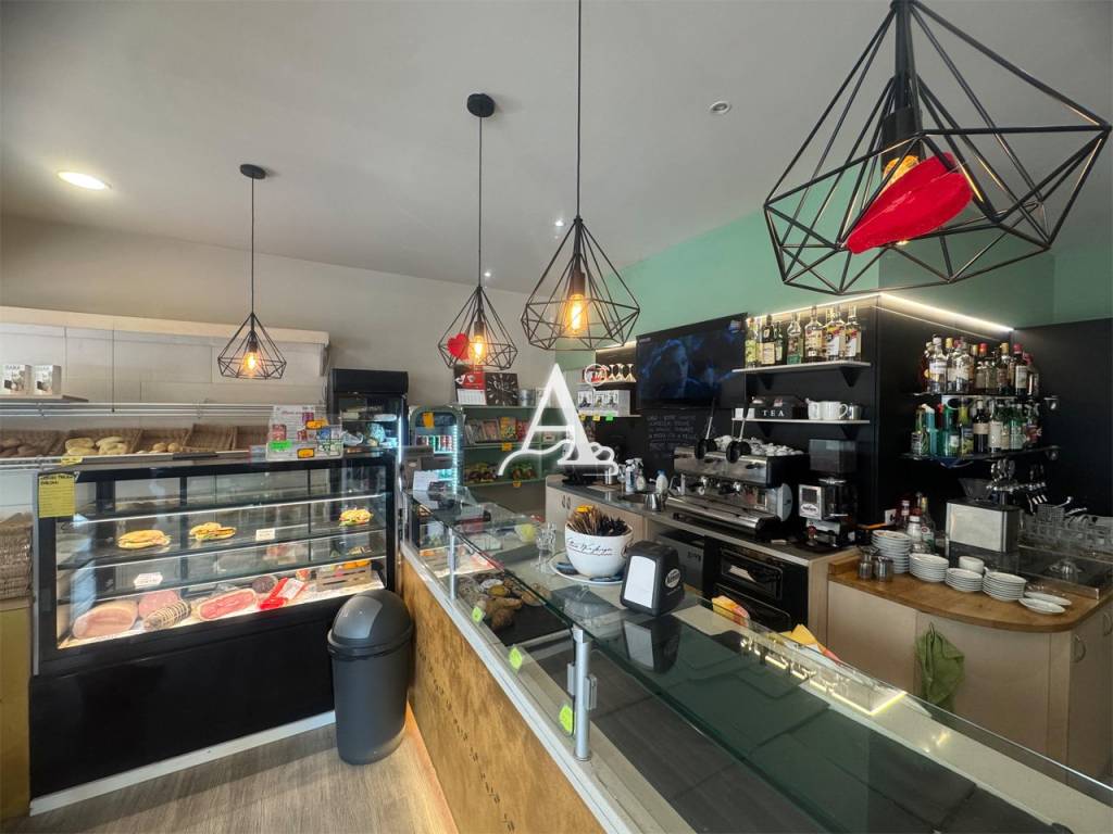 negozio in vendita a San Giovanni Lupatoto