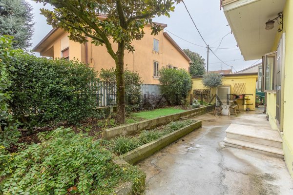 casa indipendente in vendita a San Giovanni Lupatoto