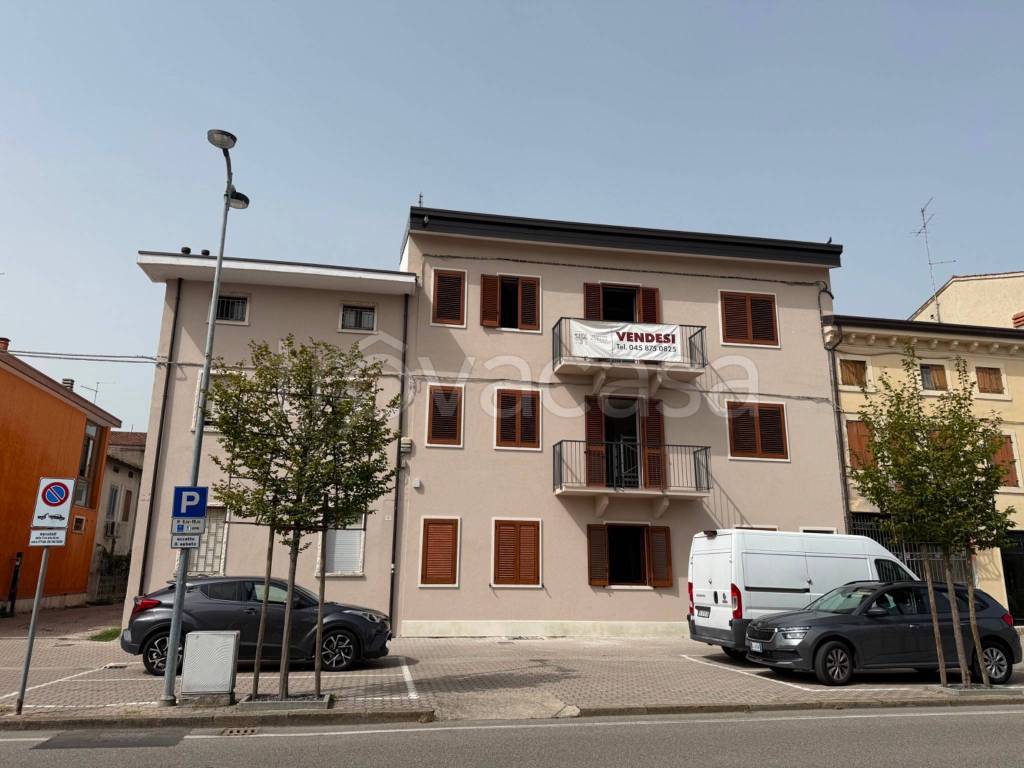 appartamento in vendita a San Giovanni Lupatoto in zona Raldon