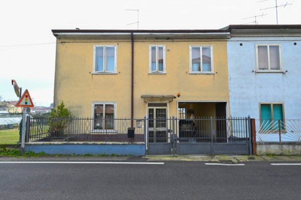 casa indipendente in vendita a San Giovanni Lupatoto in zona Raldon