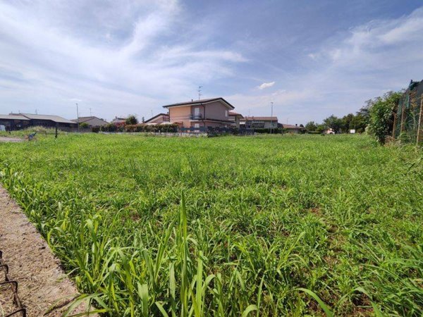 terreno edificabile in vendita a San Giovanni Lupatoto in zona Raldon