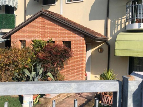 casa indipendente in vendita a San Giovanni Lupatoto