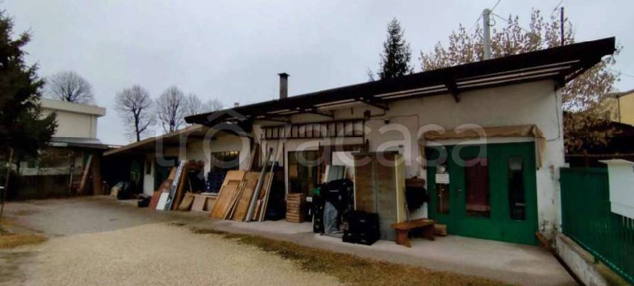 locale commerciale in vendita a San Giovanni Lupatoto